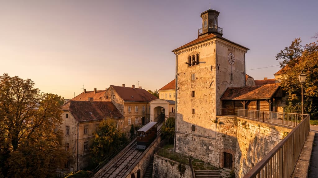 Lotrščak Tower