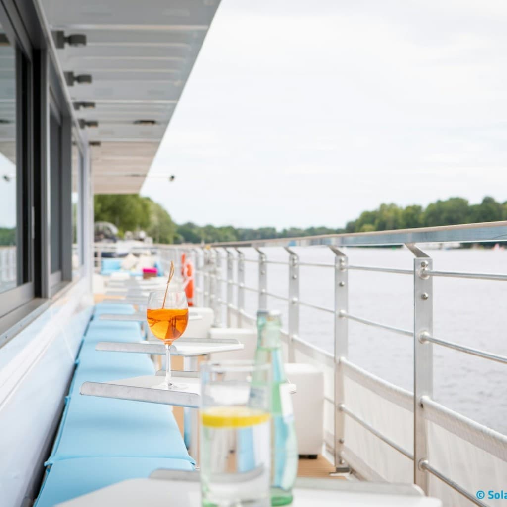 Berlin: 2-Hour Green Spree Trip with the Solar Catamaran