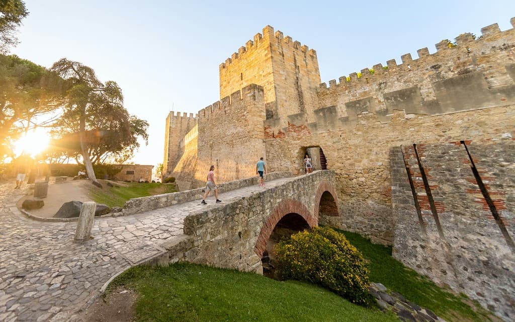São Jorge Castle Tickets (Entry Tickets + Audio Guide)