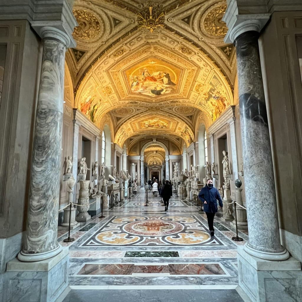 Vatican Museums & Sistine Chapel: Fast Track Ticket + Guided Tour