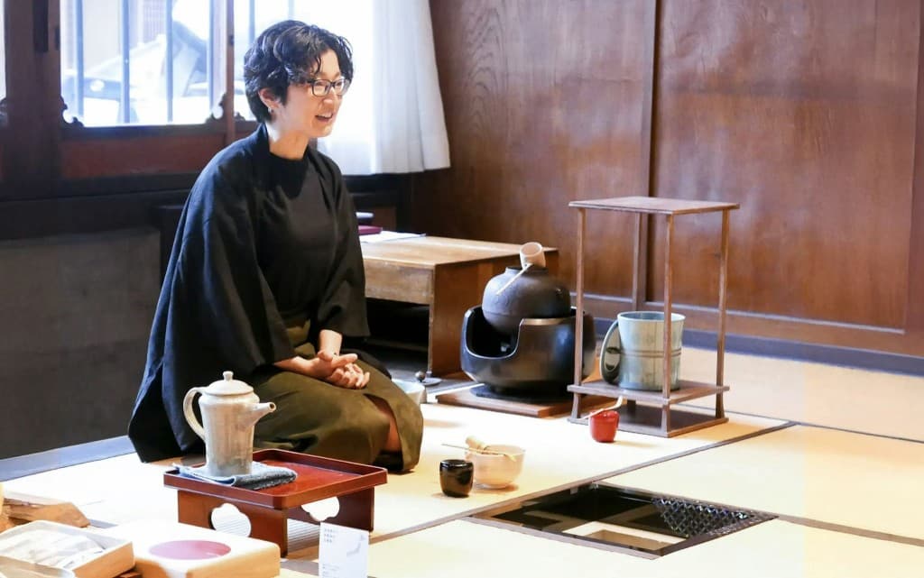 Tea Ceremony Meditation: Make Your Own Matcha with a Tea Master (Standard Plan)