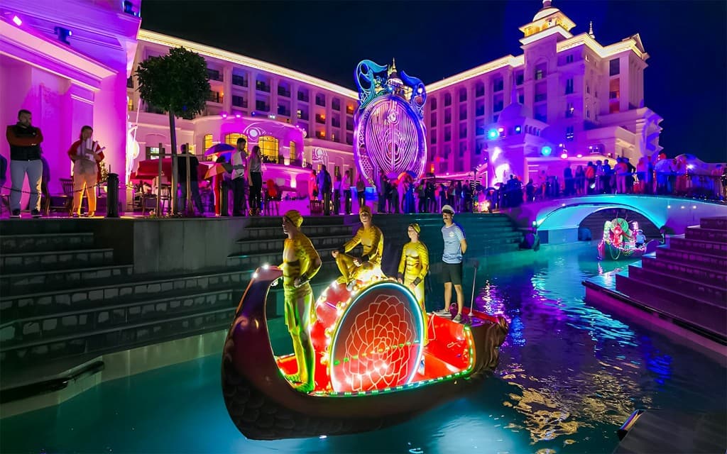 The Land of Legends Entry Tickets with Night Show & Transfers (Transfers from Alanya + Entry Tickets + Night Show)