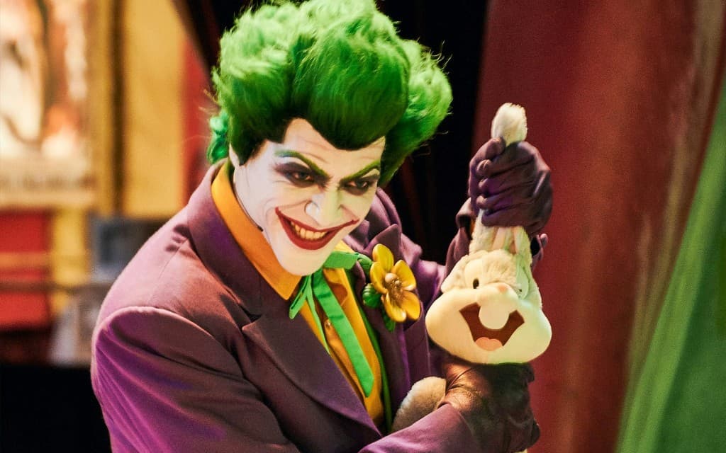 Warner Bros. World™ Abu Dhabi Tickets with Free Shuttle Service (General Admission with Meal Voucher)